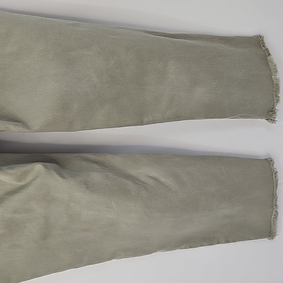 Chico's Olive Gray High Rise Straight Leg Ankle Jeans 5-Pockets Slight Distress - Picture 9 of 12
